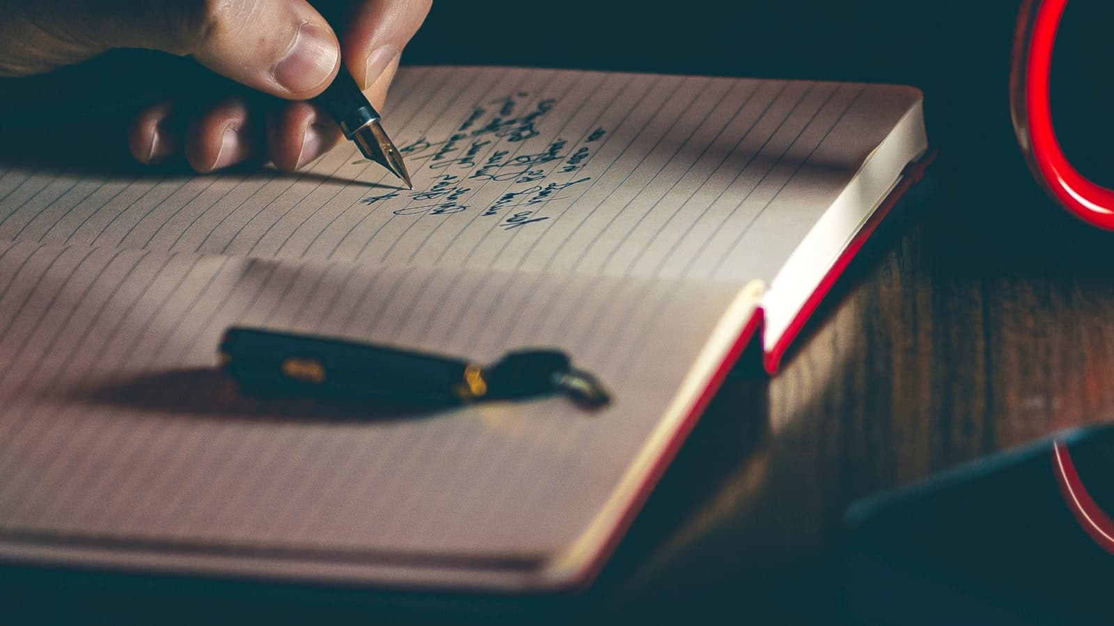 CEO Clients Are Now Advertising Their Ghostwriter