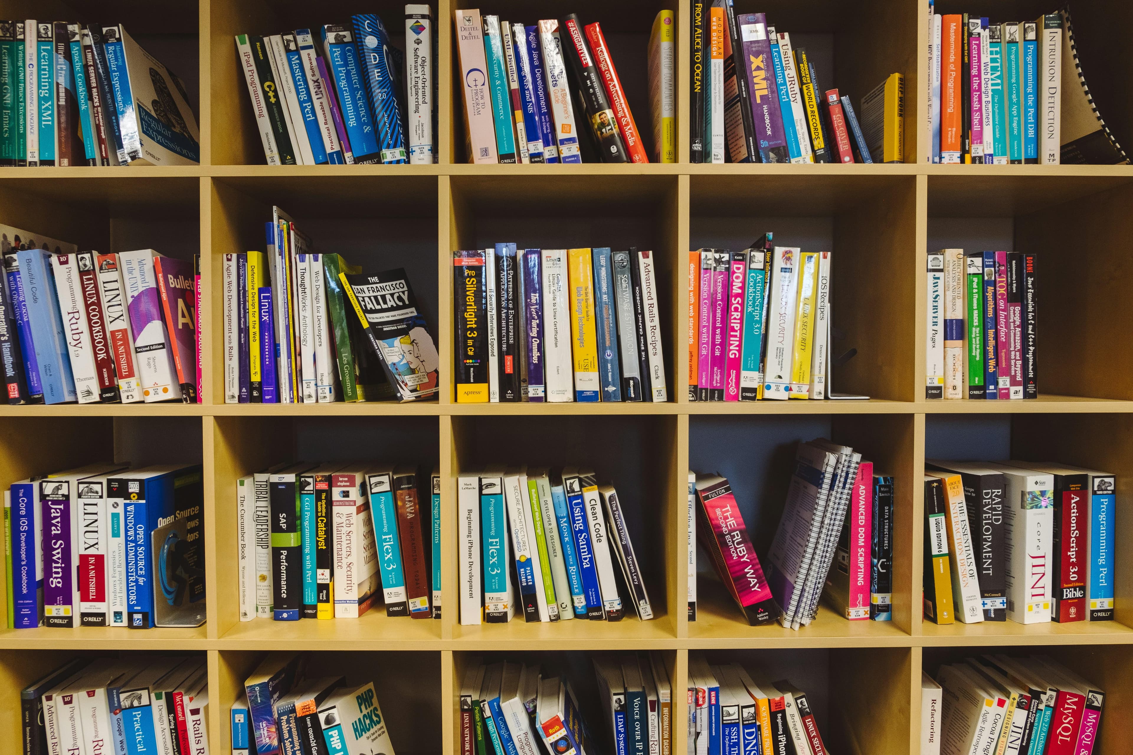 When Simon & Schuster Started Distributing a Hybrid Publisher, the Math Changed